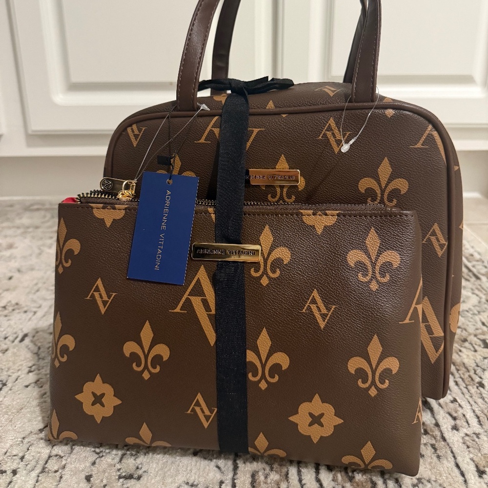 Brand New Adrienne Vittadini Handbag Set with Pouch